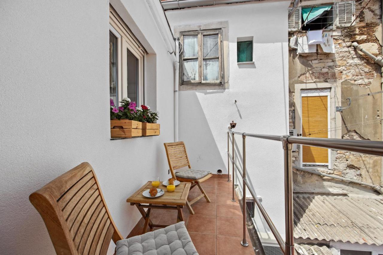 Giardini M Studio Apartments Pola Esterno foto