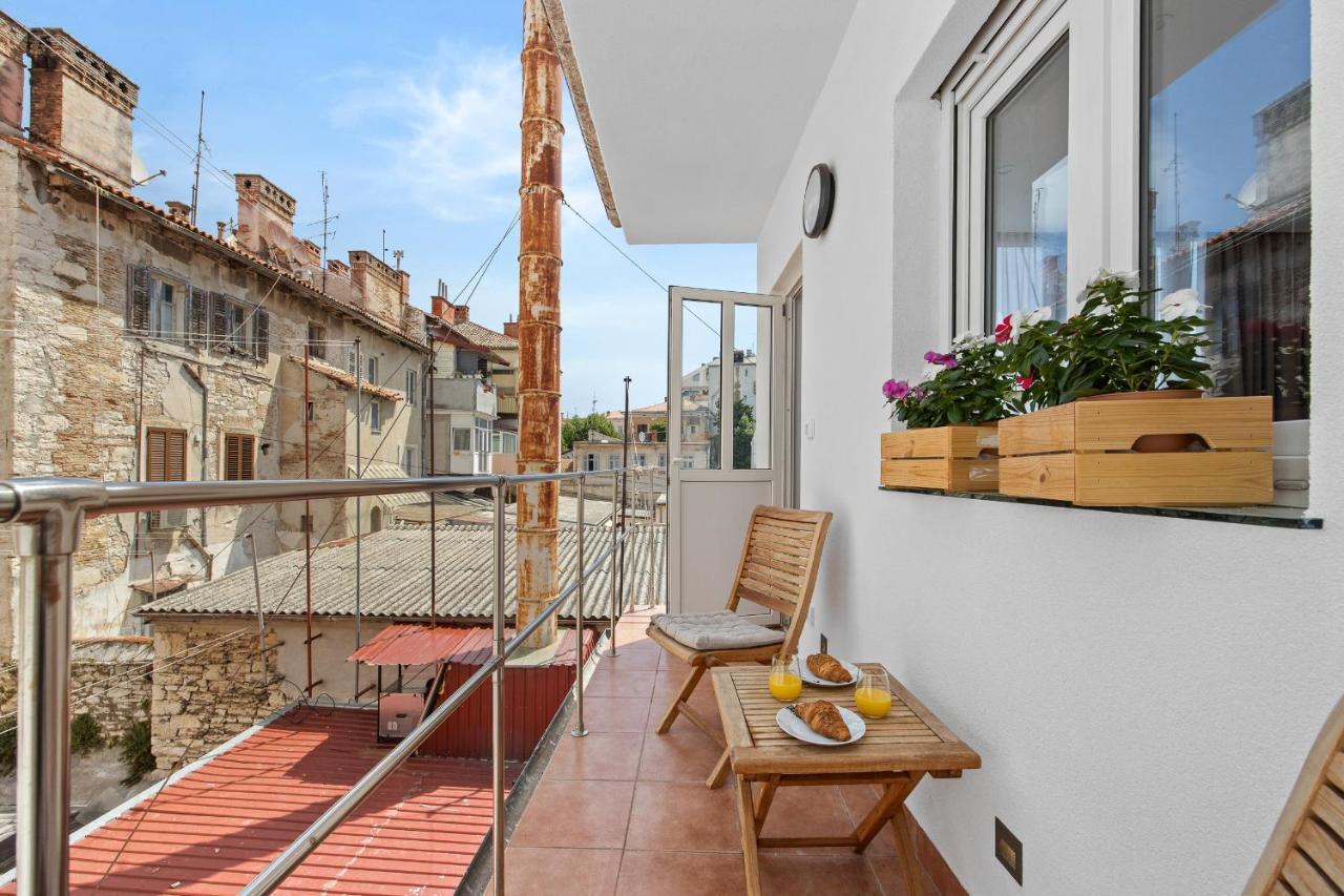 Giardini M Studio Apartments Pola Esterno foto